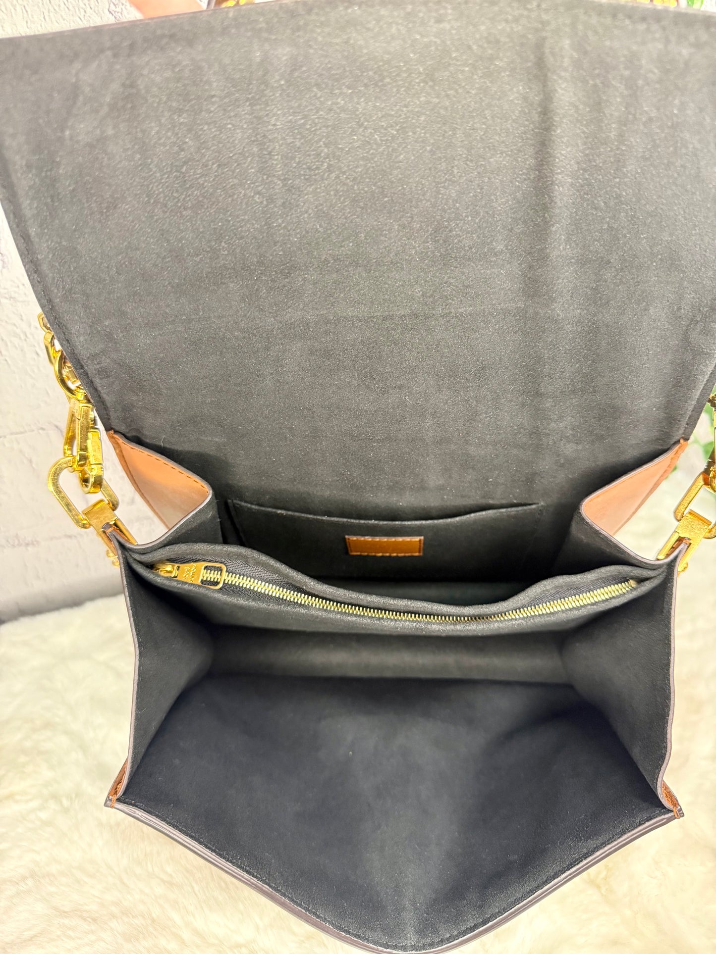 Louis Vuitton Dauphine MM