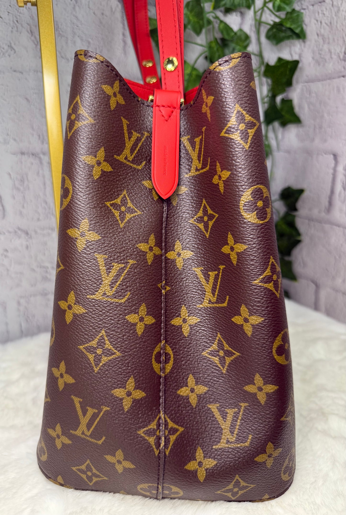 Louis Vuitton Monogram Neo Noe