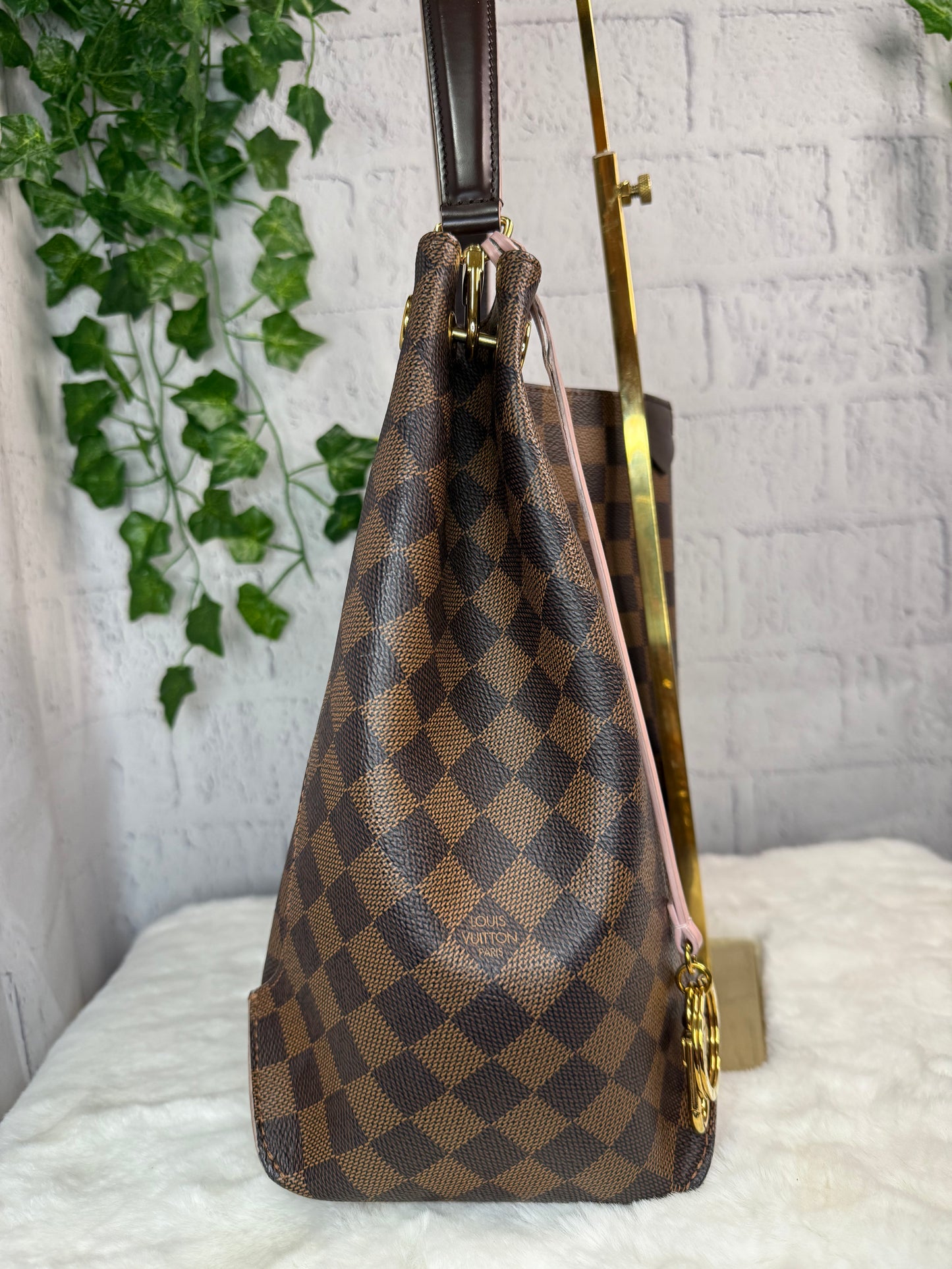 Louis Vuitton Caissa Hobo