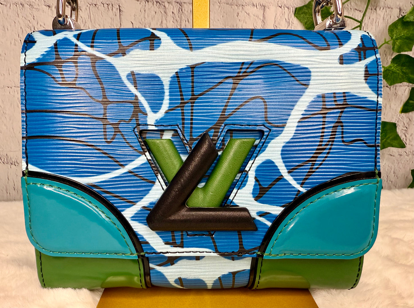 Louis Vuitton Limited Edition Epi Aqua Twist PM