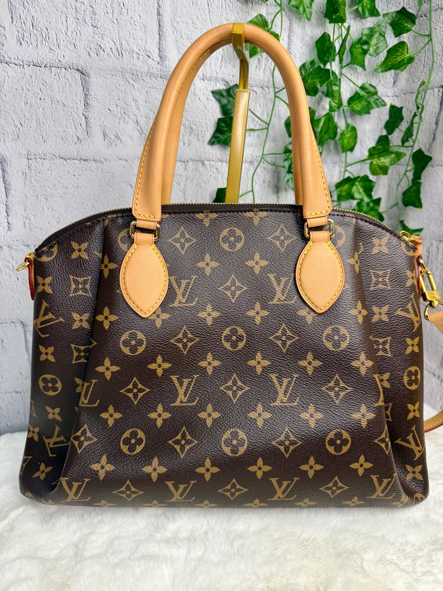 Louis Vuitton Monogram Rivoli MM
