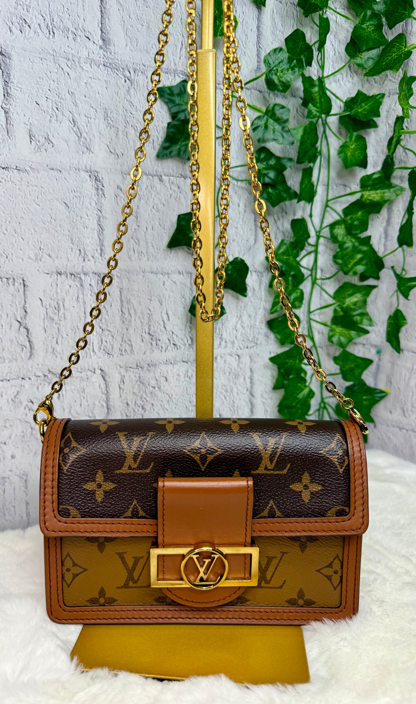 Louis Vuitton Reverse Monogram Dauphine Wallet On Chain