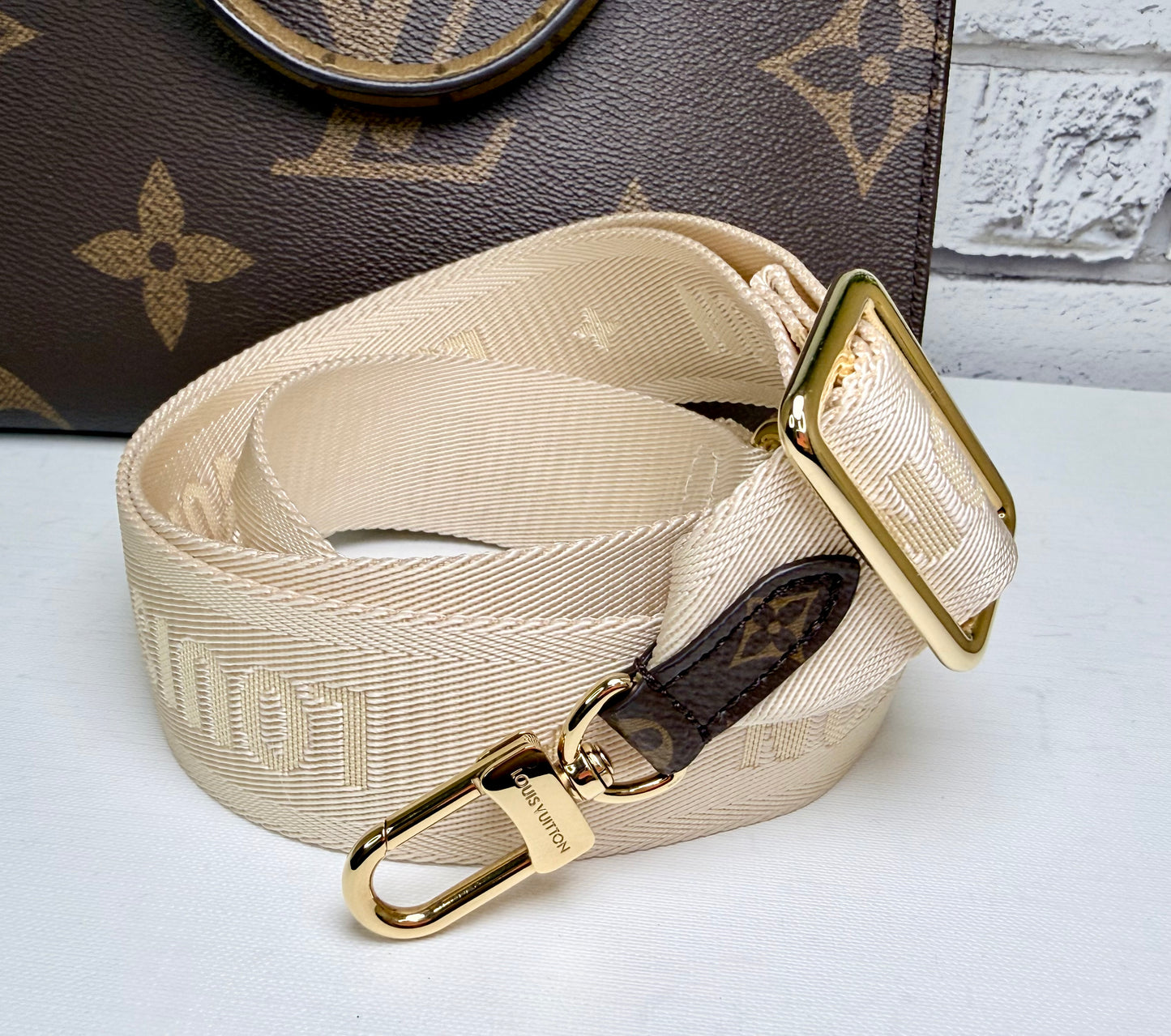 Louis Vuitton On The Go PM (Reverse Monogram) - Like New