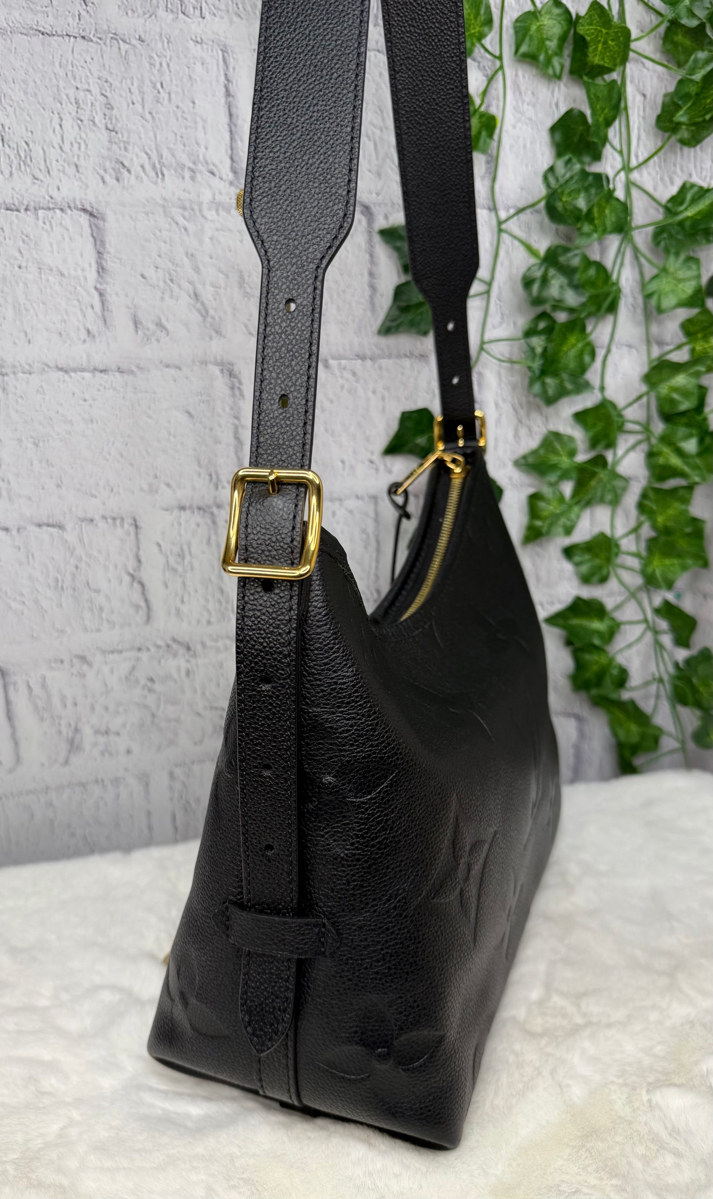 Louis Vuitton Carry All PM Empreinte Noir w/ Pouch
