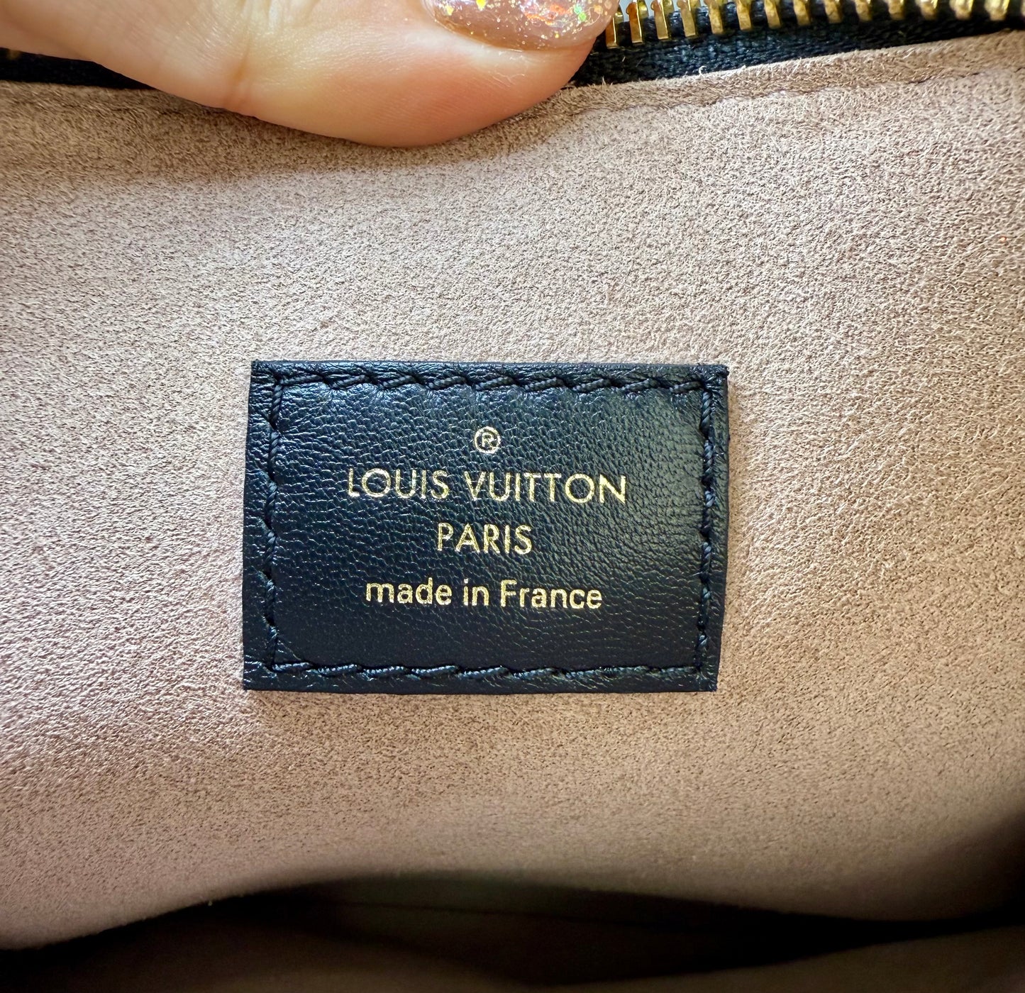 Louis Vuitton Coussin PM (Black)
