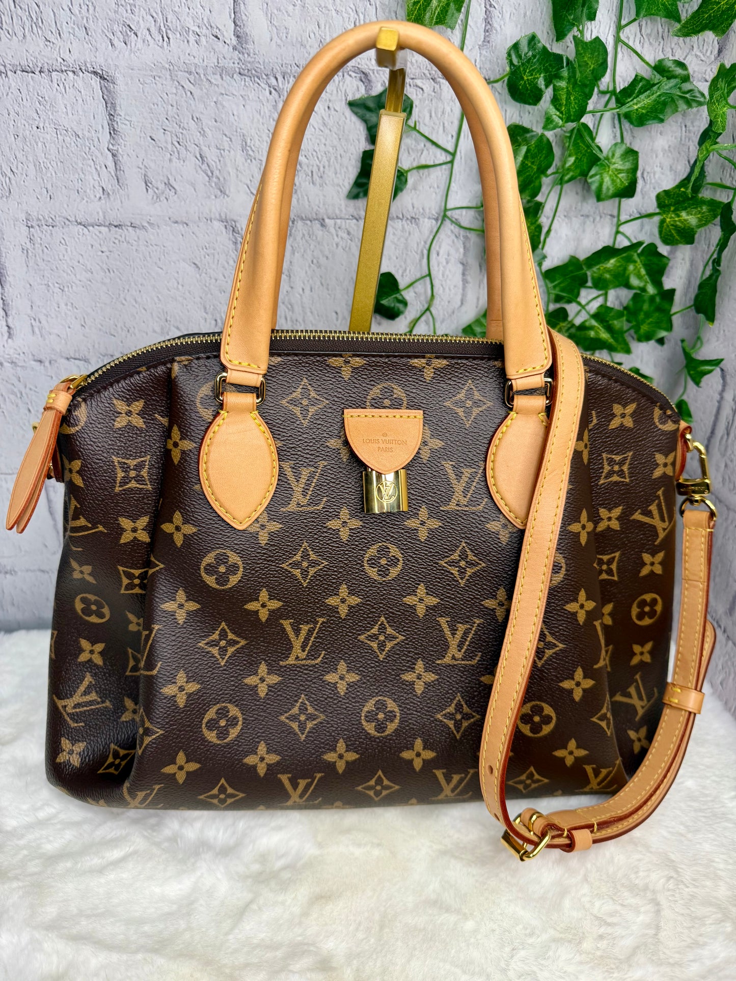 Louis Vuitton Monogram Rivoli MM