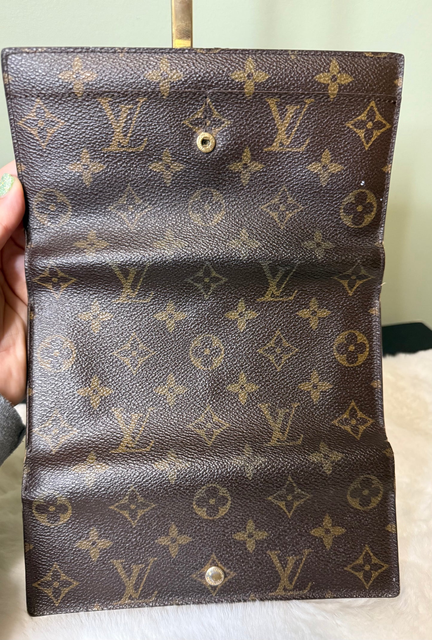 Louis Vuitton Monogram International Wallet