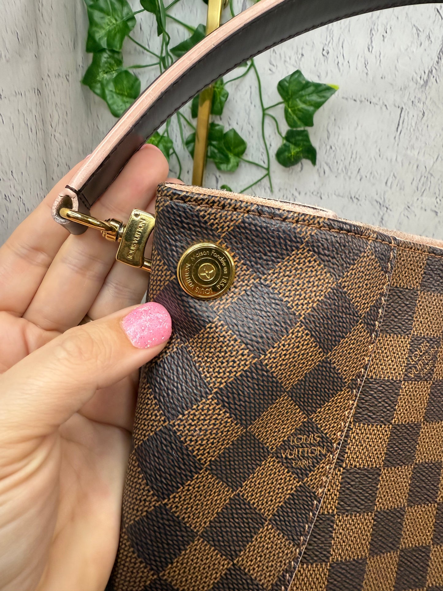 Louis Vuitton Caissa Hobo