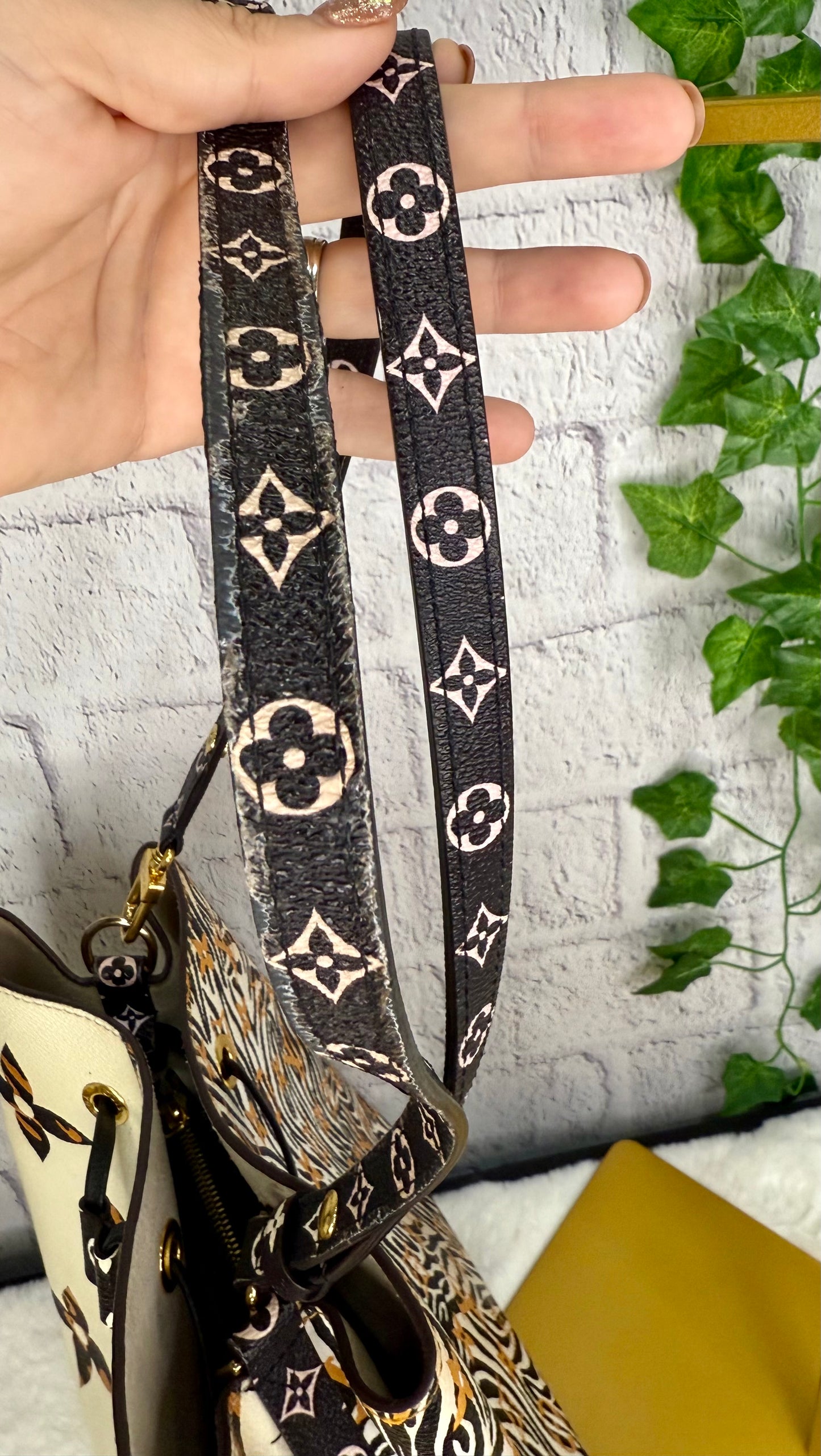 Louis Vuitton Limited Edition Jungle Neo Noe