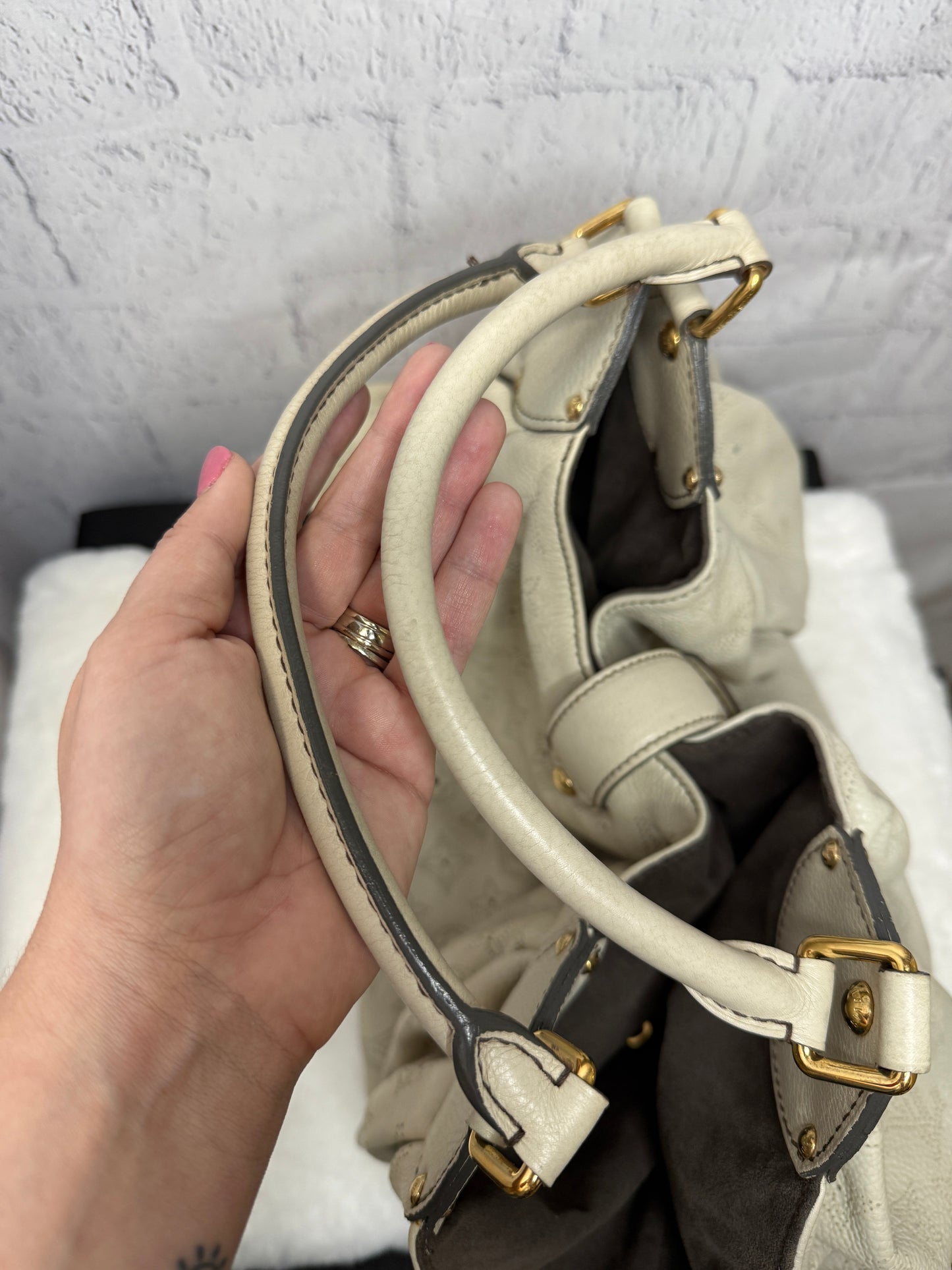 Louis Vuitton Mahina Leather XL Hobo Bag
