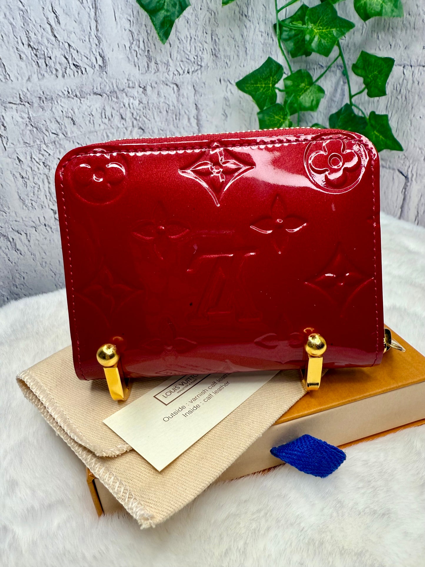 Louis Vuitton Vernis Red Compact Zippy Wallet
