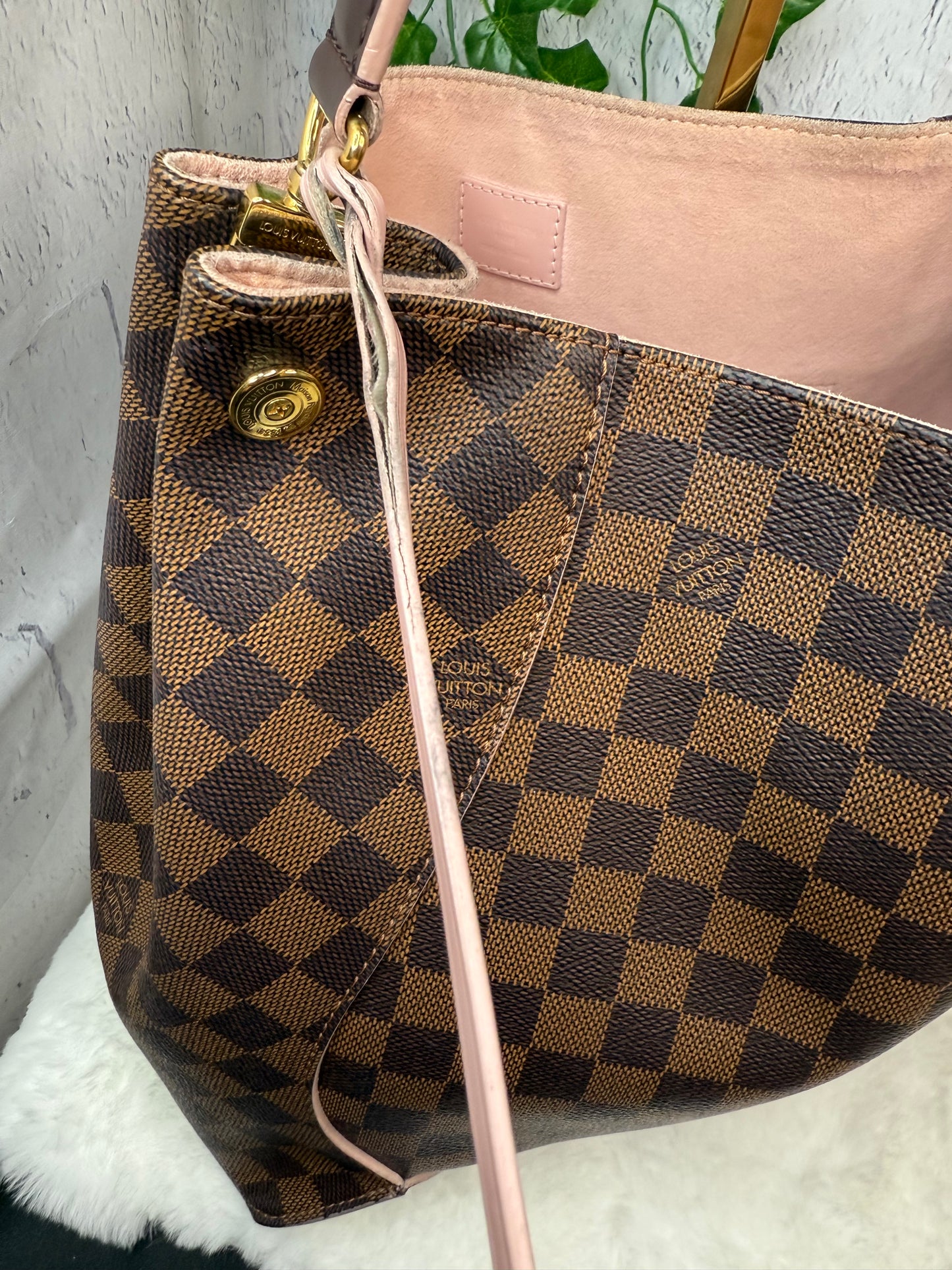 Louis Vuitton Caissa Hobo