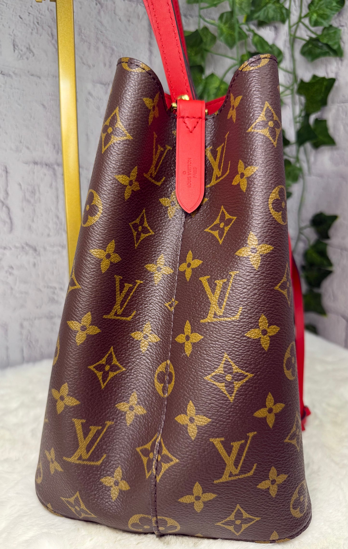 Louis Vuitton Monogram Neo Noe