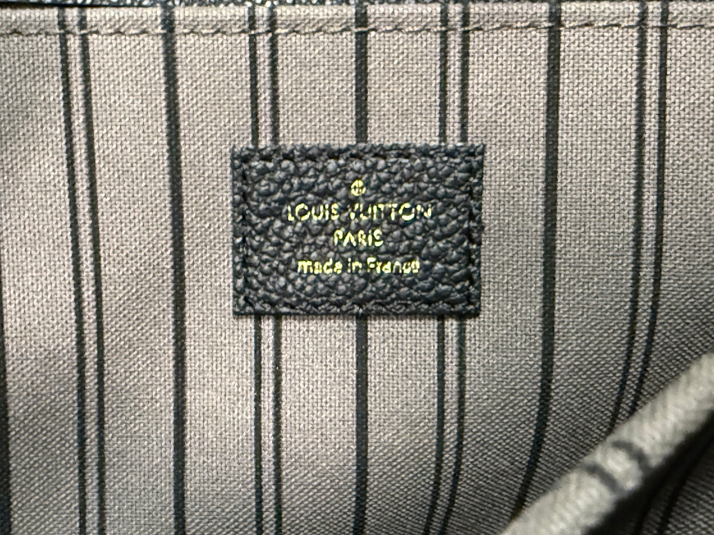 Louis Vuitton Pochette Métis Empreinte Monogram Noir