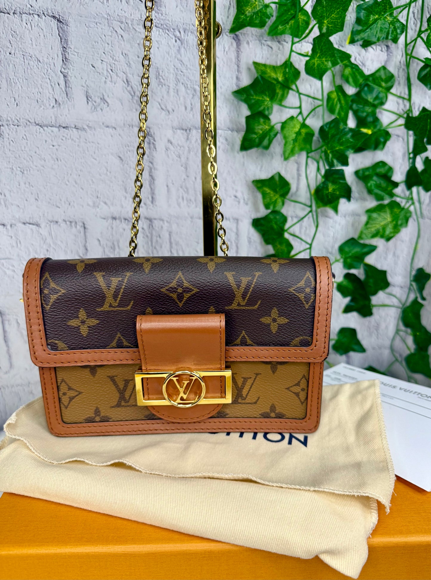 Louis Vuitton Dauphine Chain (WOC)
