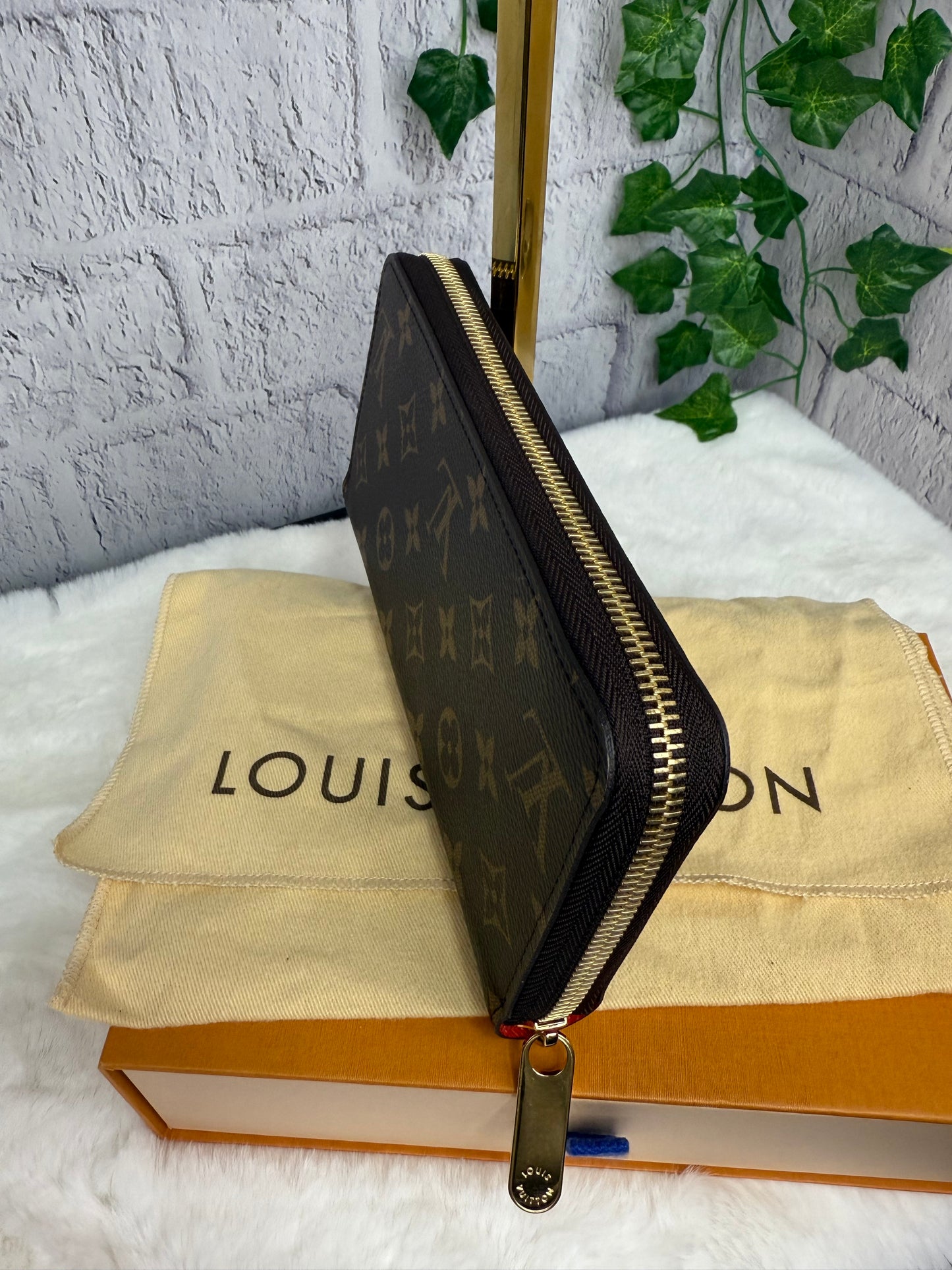 Louis Vuitton Long Zippy Monogram Wallet - Poppy NEW