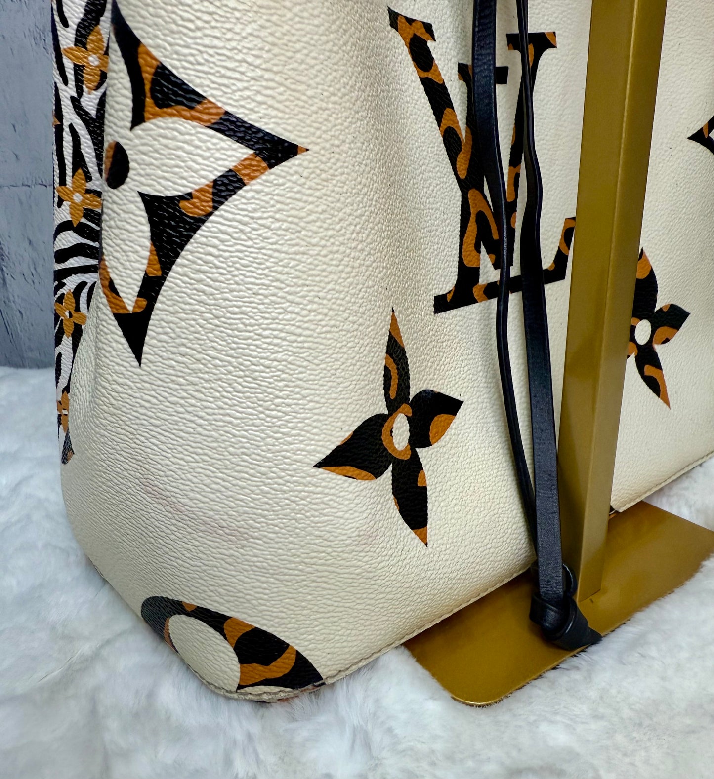 Louis Vuitton Limited Edition Jungle Neo Noe