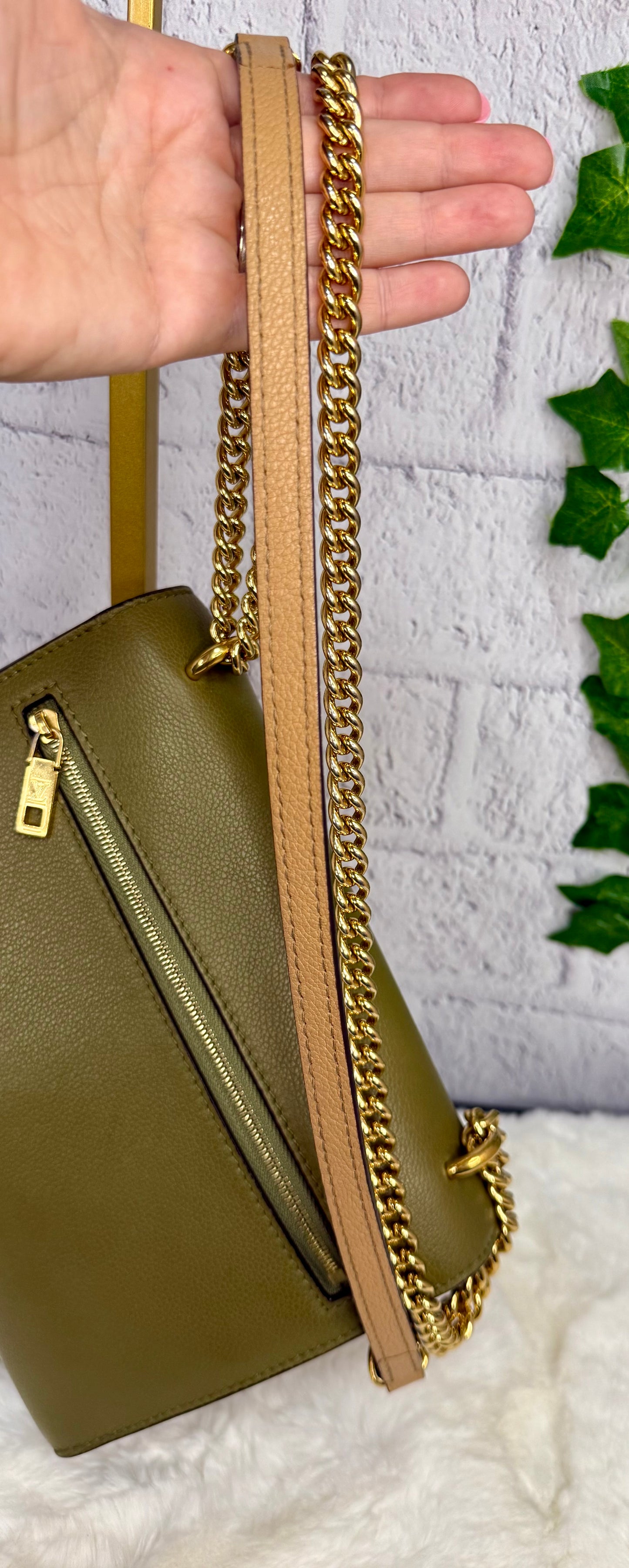 Louis Vuitton MyLockMe Chain Bag