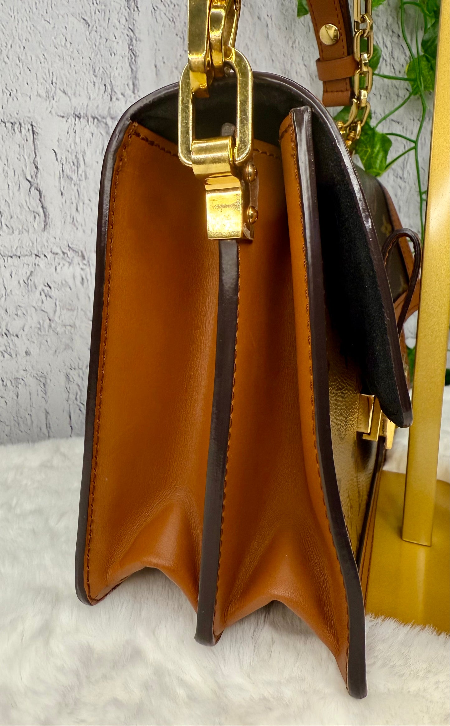 Louis Vuitton Dauphine MM