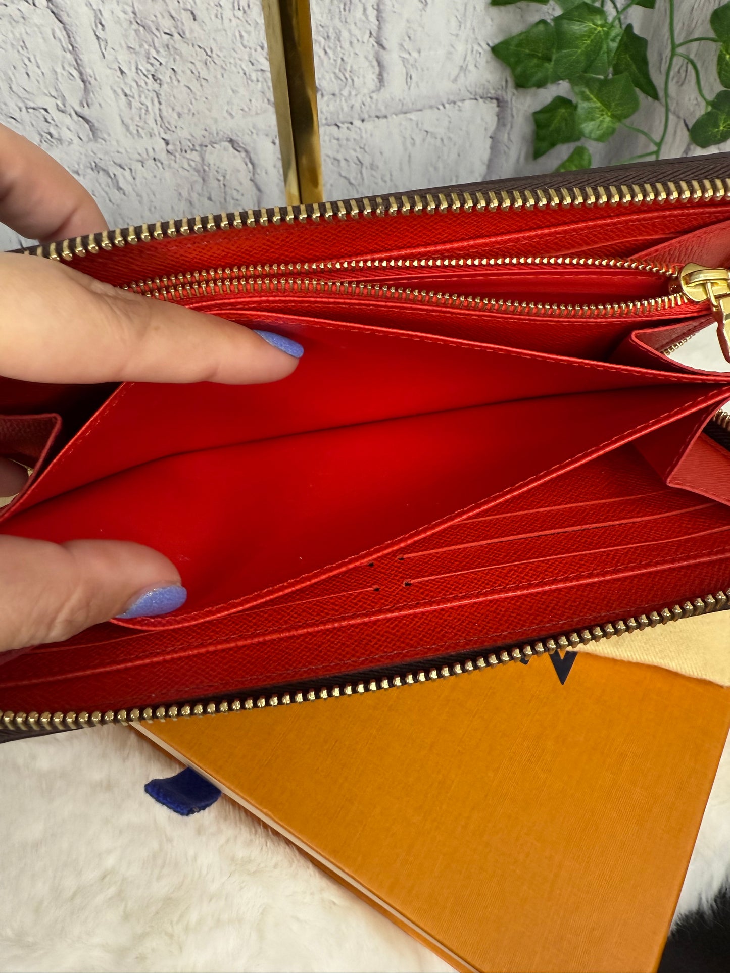 Louis Vuitton Long Zippy Monogram Wallet - Poppy NEW