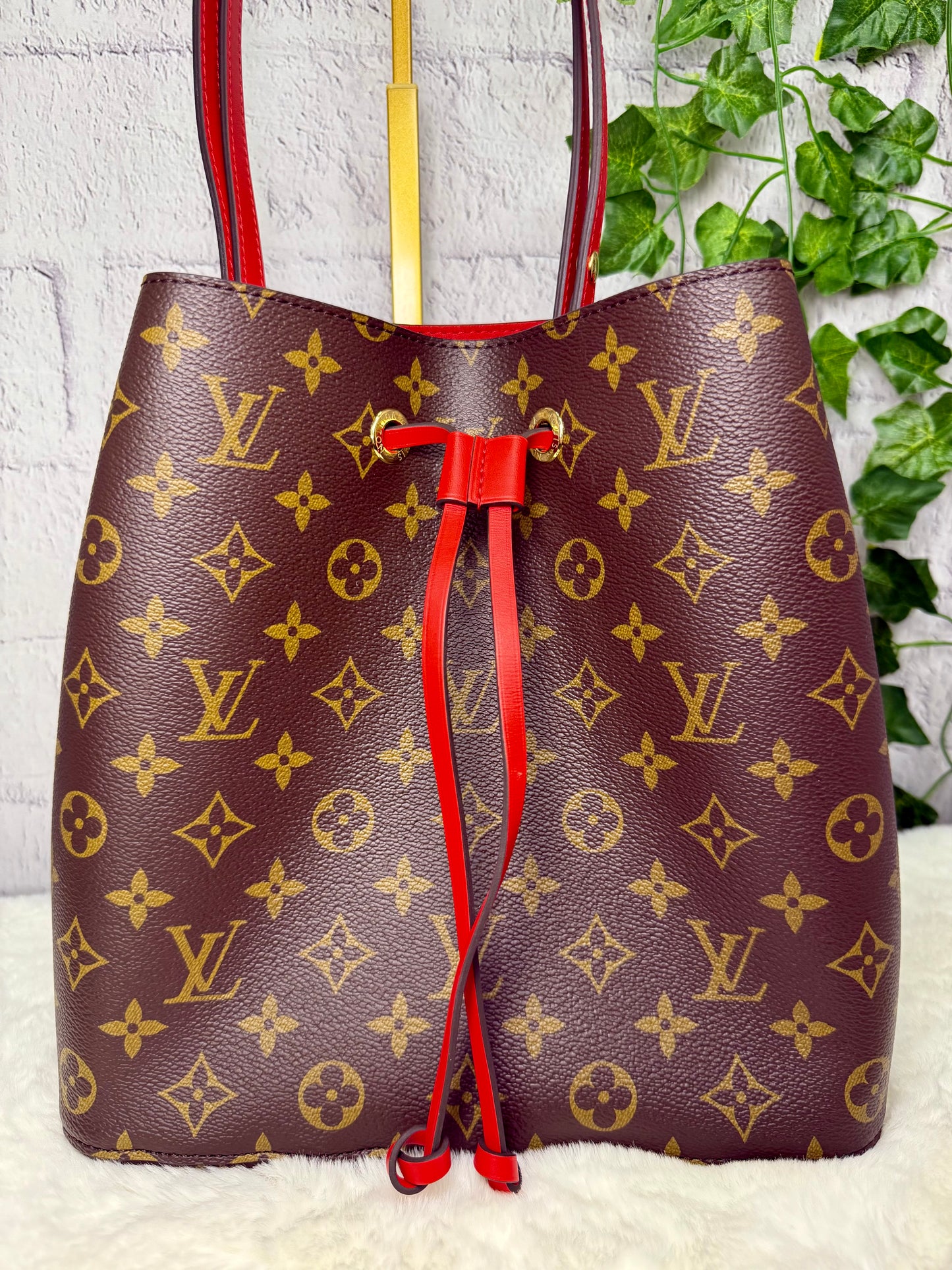 Louis Vuitton Monogram Neo Noe