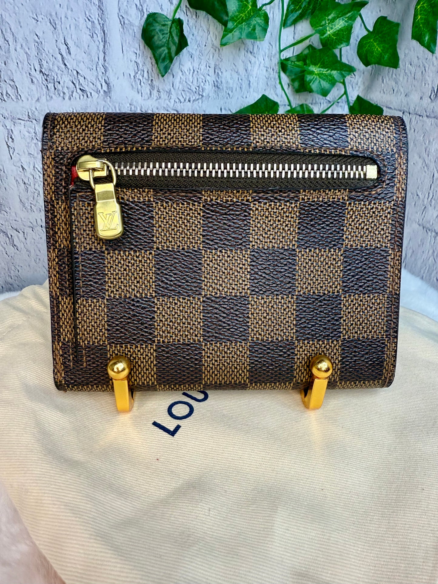 Louis Vuitton Koala Wallet Damier Ebene
