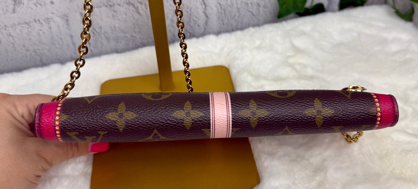 Louis Vuitton Limited Edition Summer Trunks Weekend Pochette