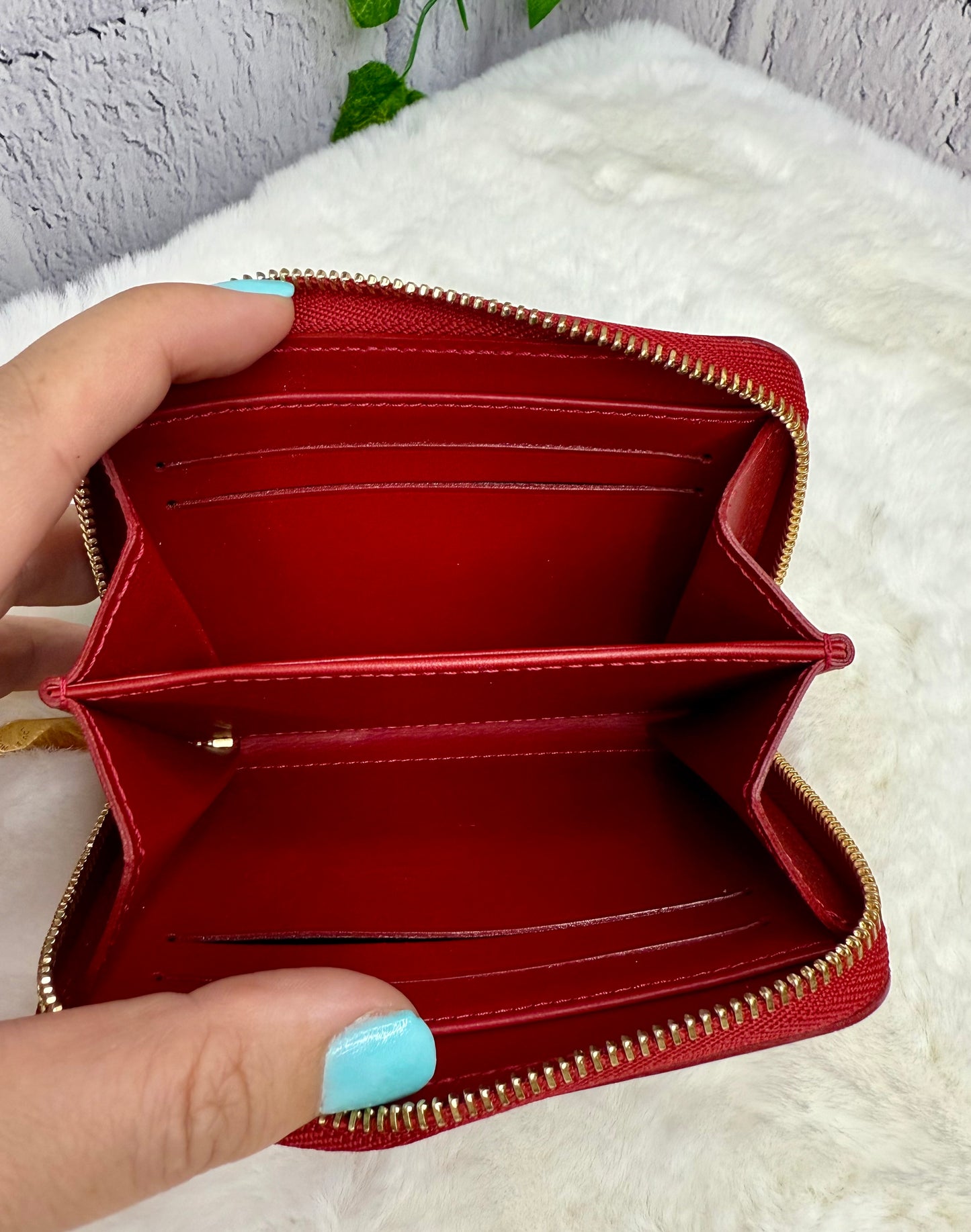 Louis Vuitton Vernis Red Compact Zippy Wallet