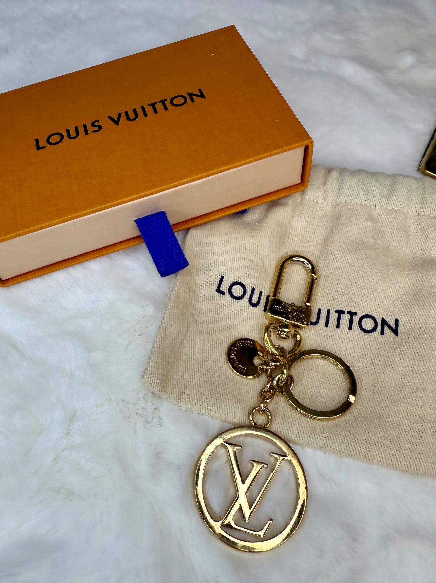 Louis Vuitton Gold Circles Keychain Bag Charm