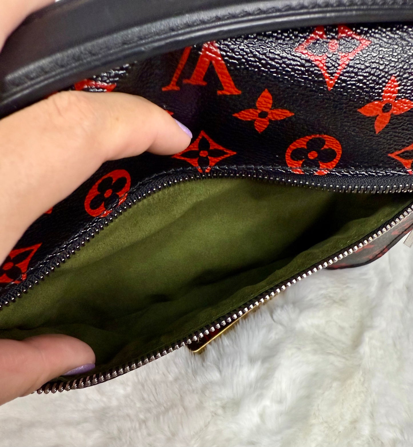 Louis Vuitton Limited Edition Infrarouge Pochette Métis
