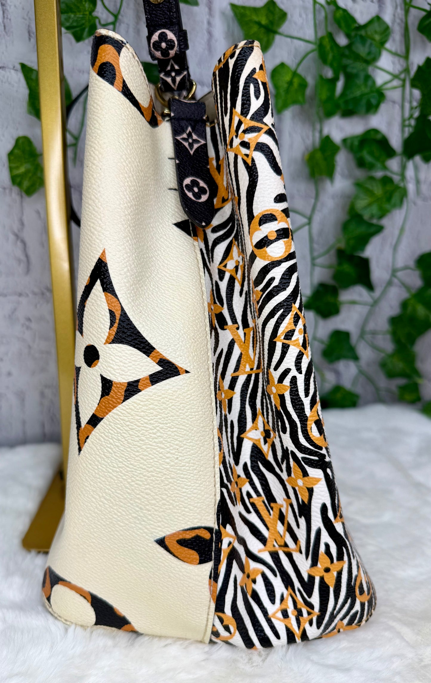 Louis Vuitton Limited Edition Jungle Neo Noe