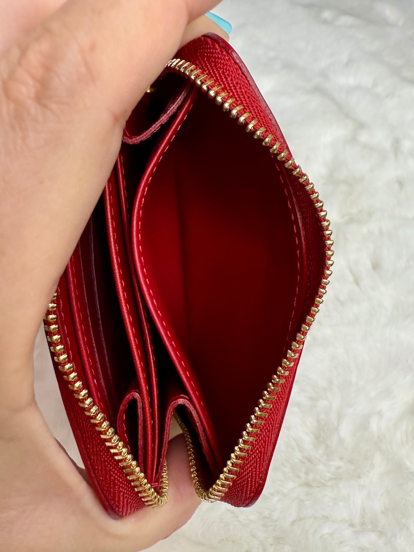 Louis Vuitton Vernis Red Compact Zippy Wallet
