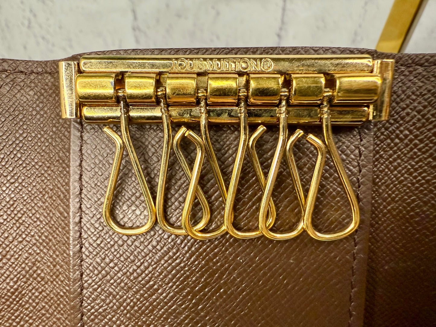 Louis Vuitton 6 Key Holder Damier Ebene