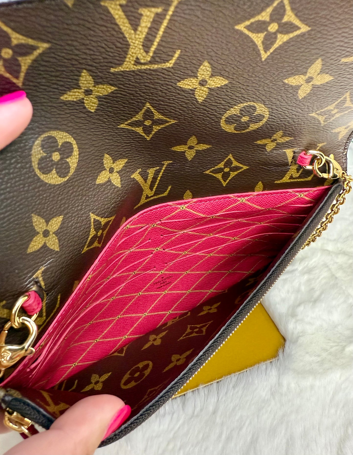 Louis Vuitton Limited Edition Summer Trunks Weekend Pochette
