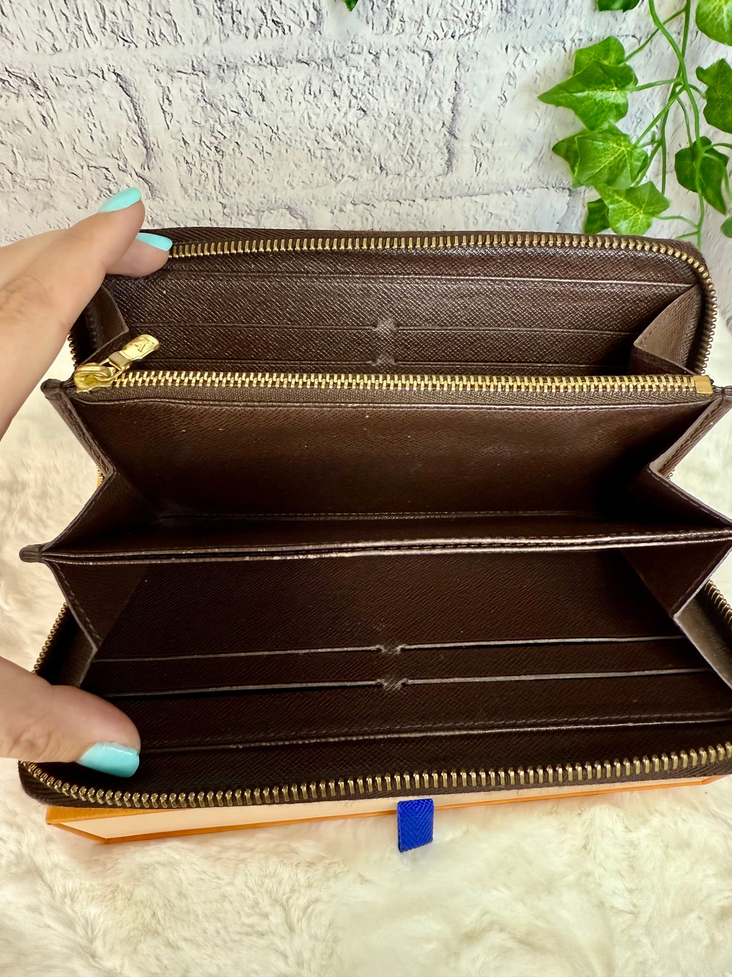 Louis Vuitton Damier Ebene Long Zippy Wallet