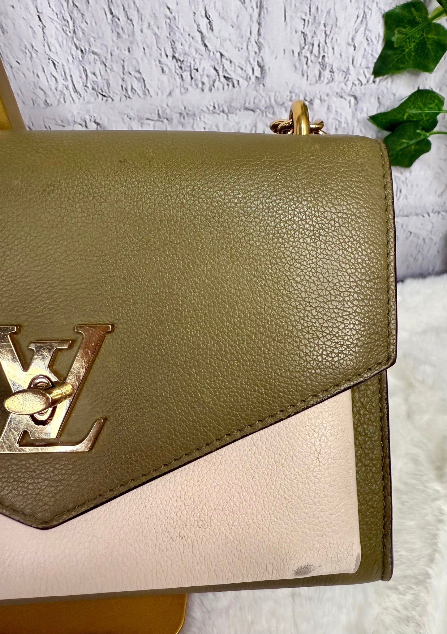 Louis Vuitton MyLockMe Chain Bag