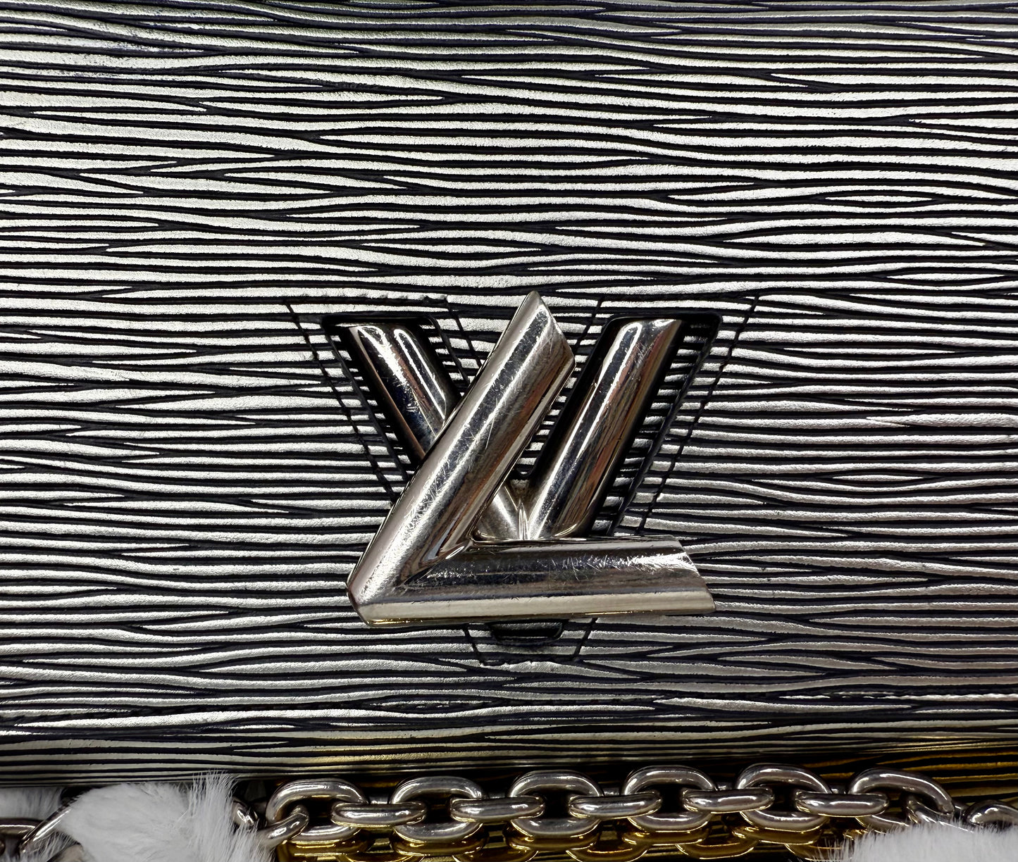 Louis Vuitton Metallic Silver and Black Epi Leather Twist Lock WOC