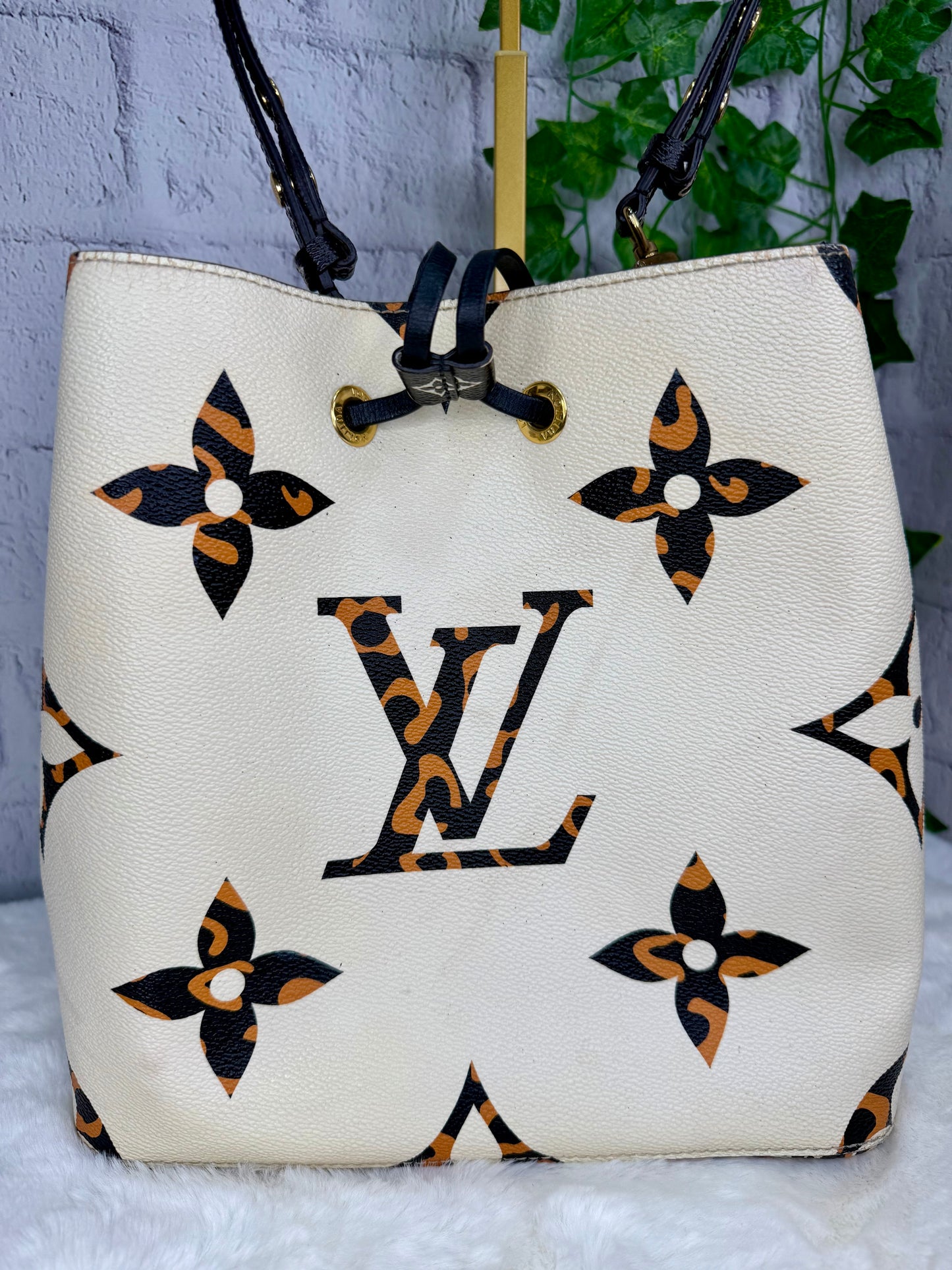 Louis Vuitton Limited Edition Jungle Neo Noe
