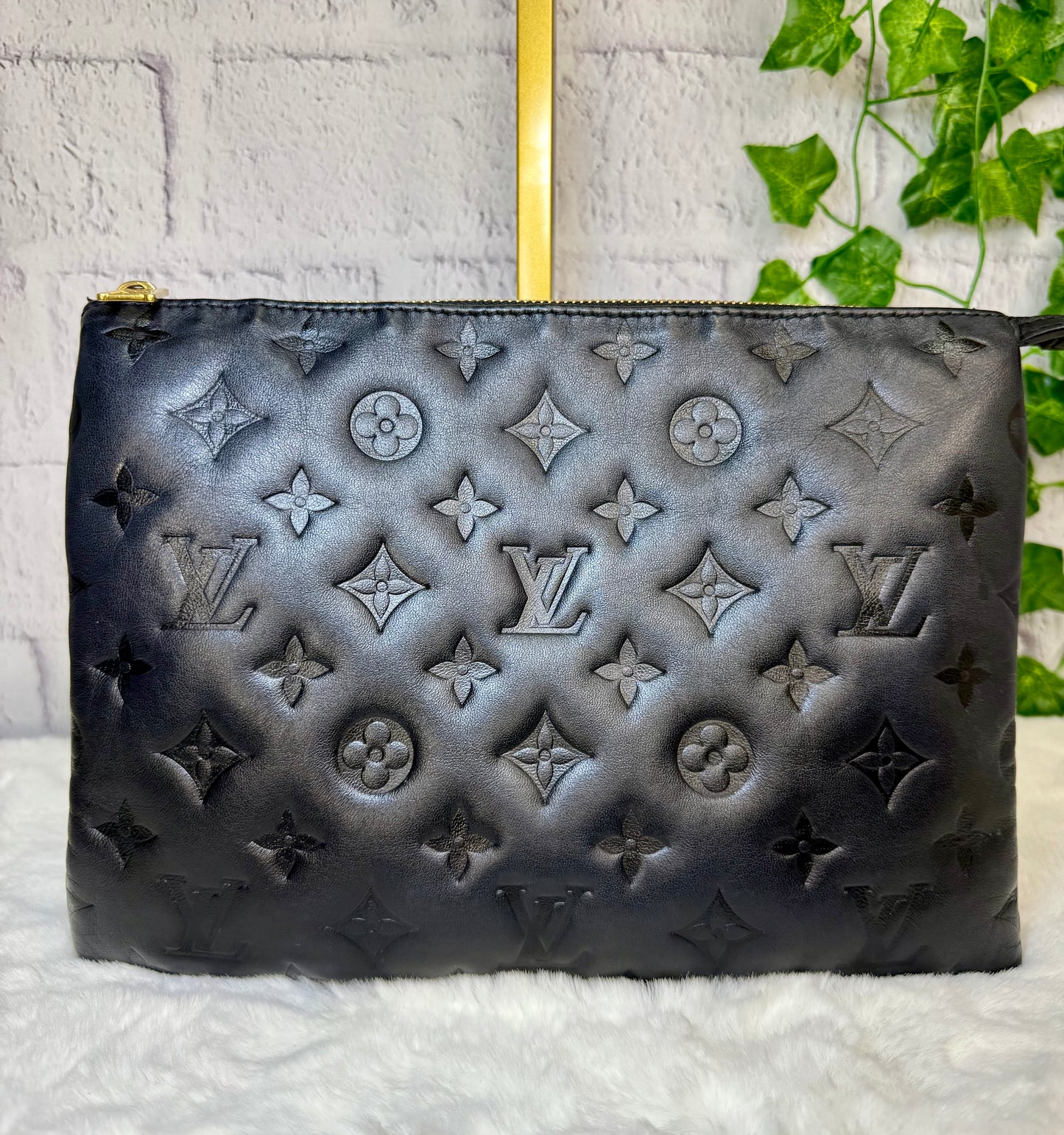 Louis Vuitton Coussin PM (Black)