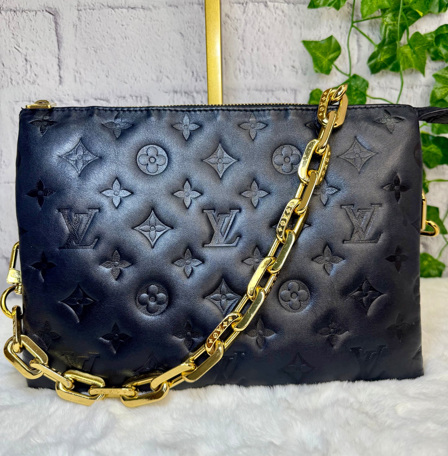 Louis Vuitton Coussin PM (Black)