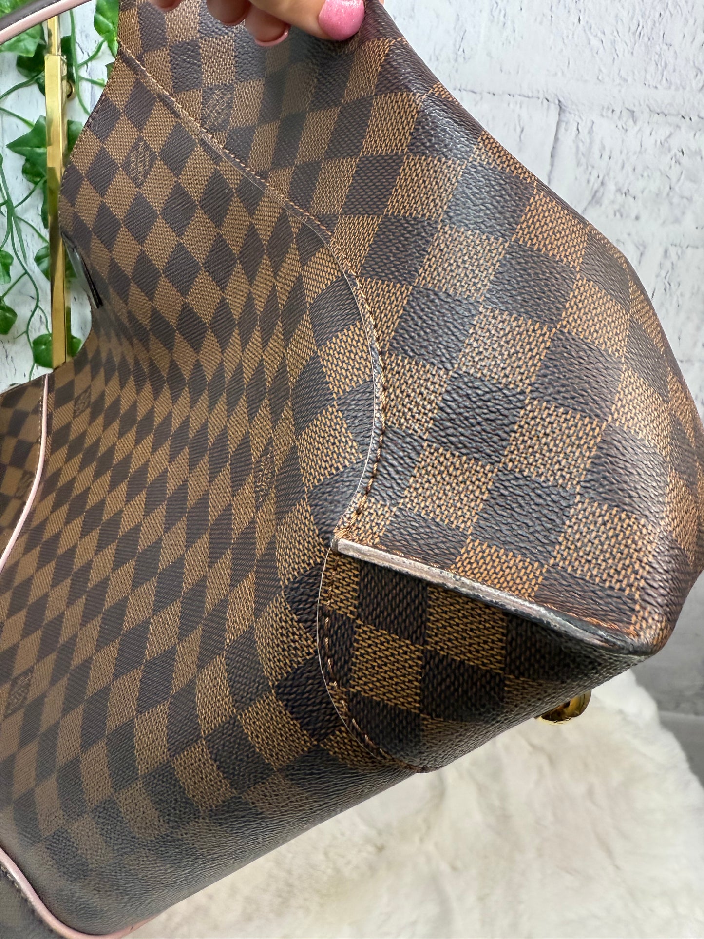 Louis Vuitton Caissa Hobo