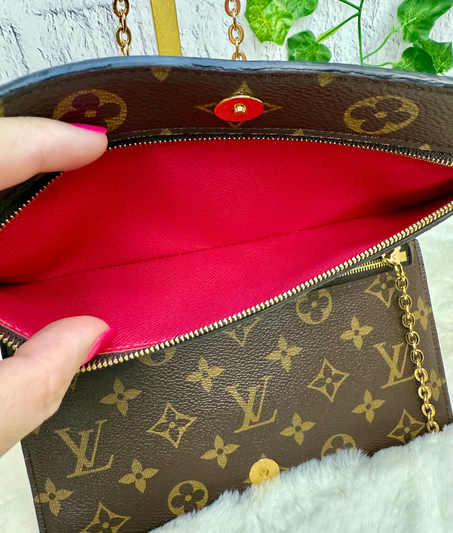 Louis Vuitton Limited Edition Summer Trunks Weekend Pochette