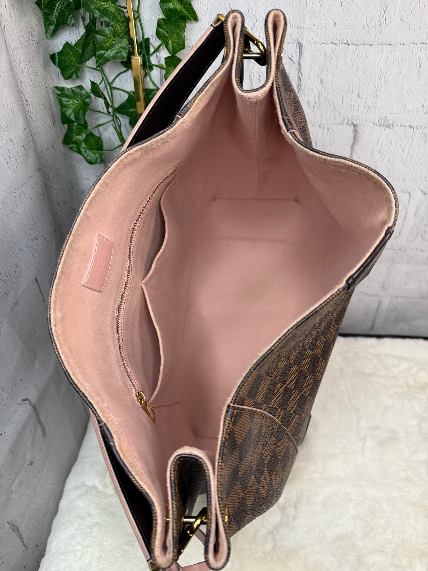 Louis Vuitton Caissa Hobo