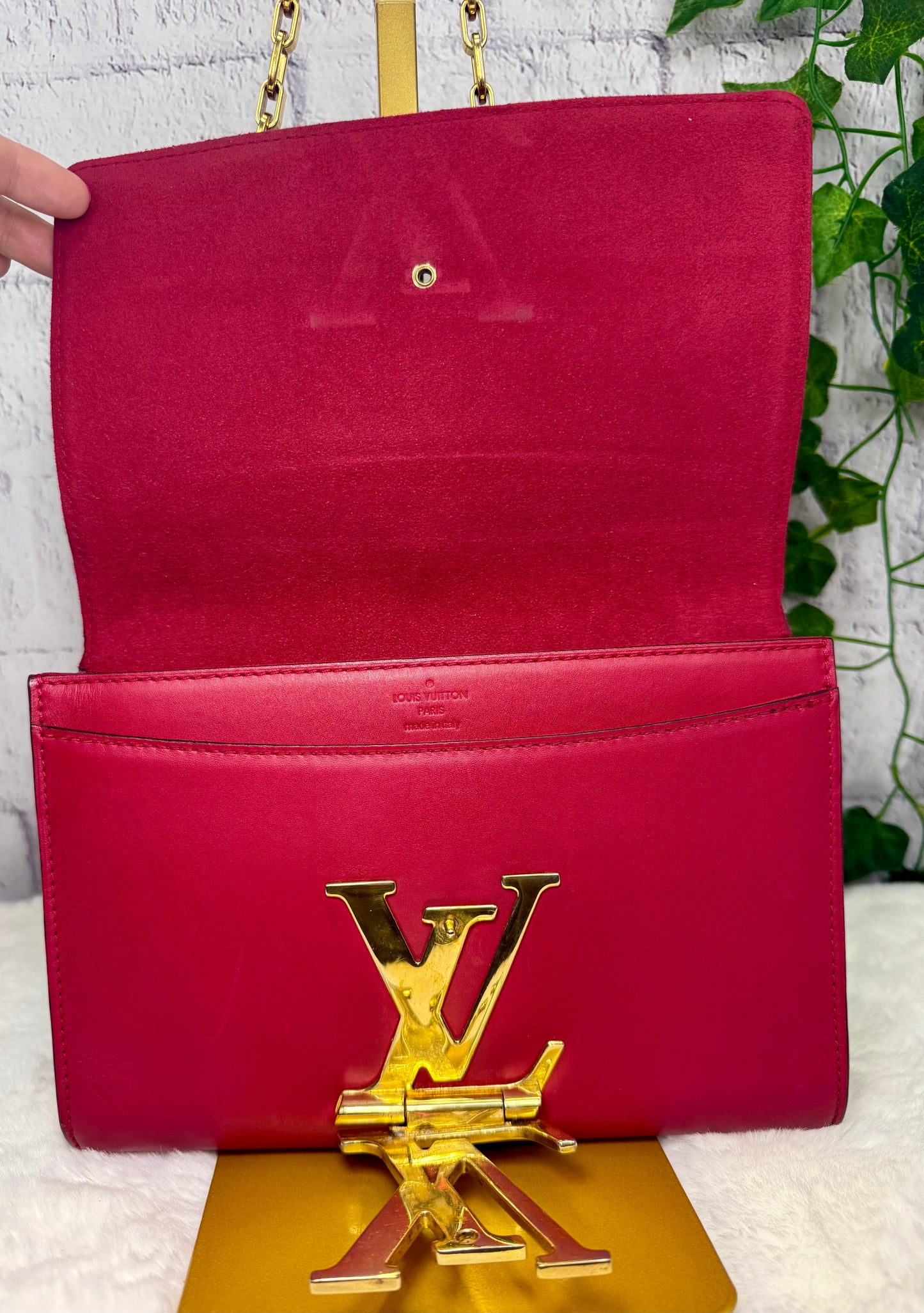 Louis Vuitton Calfskin Chain Louise MM - Raspberry