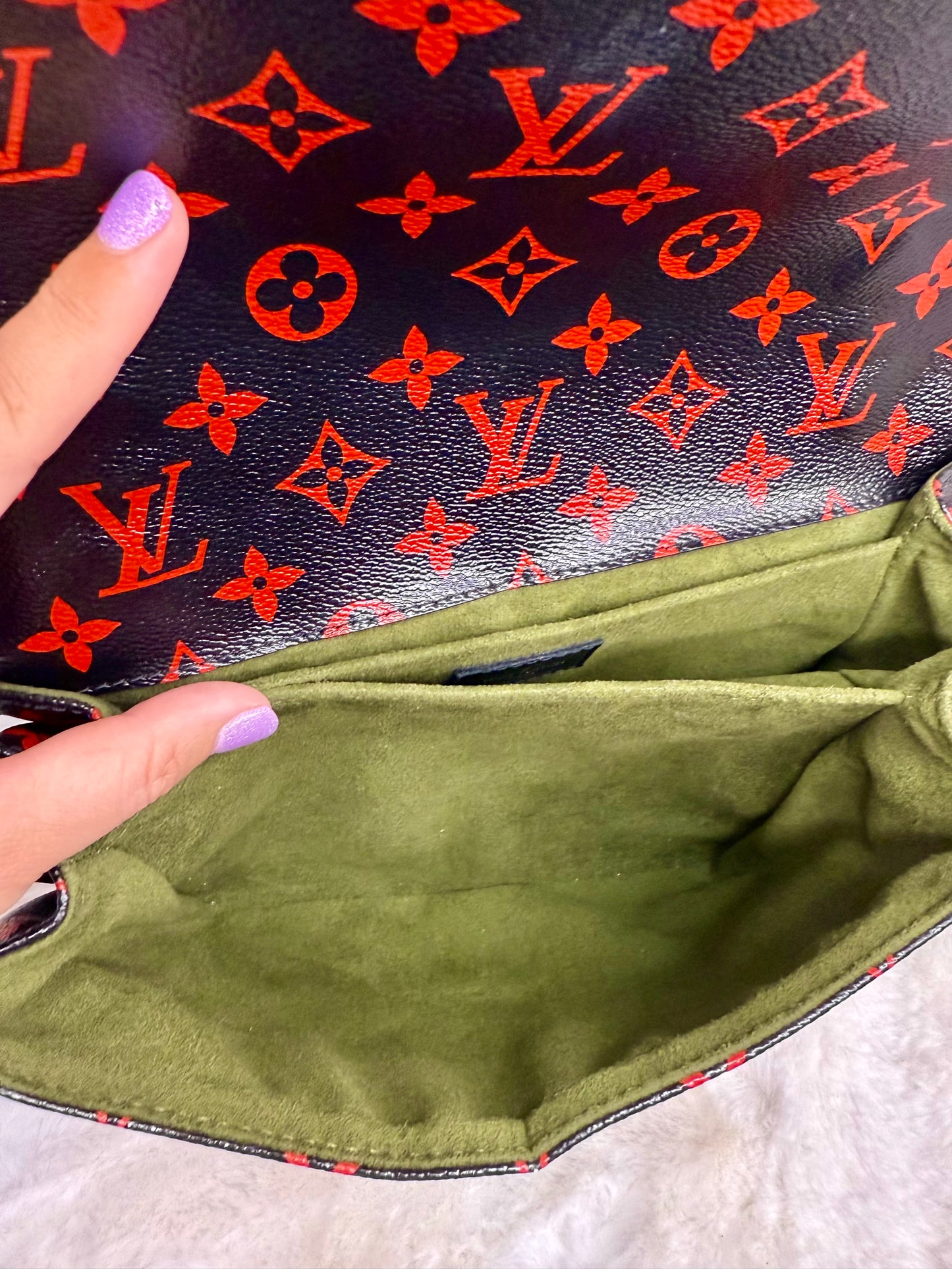 Louis Vuitton Limited Edition Infrarouge Pochette Métis