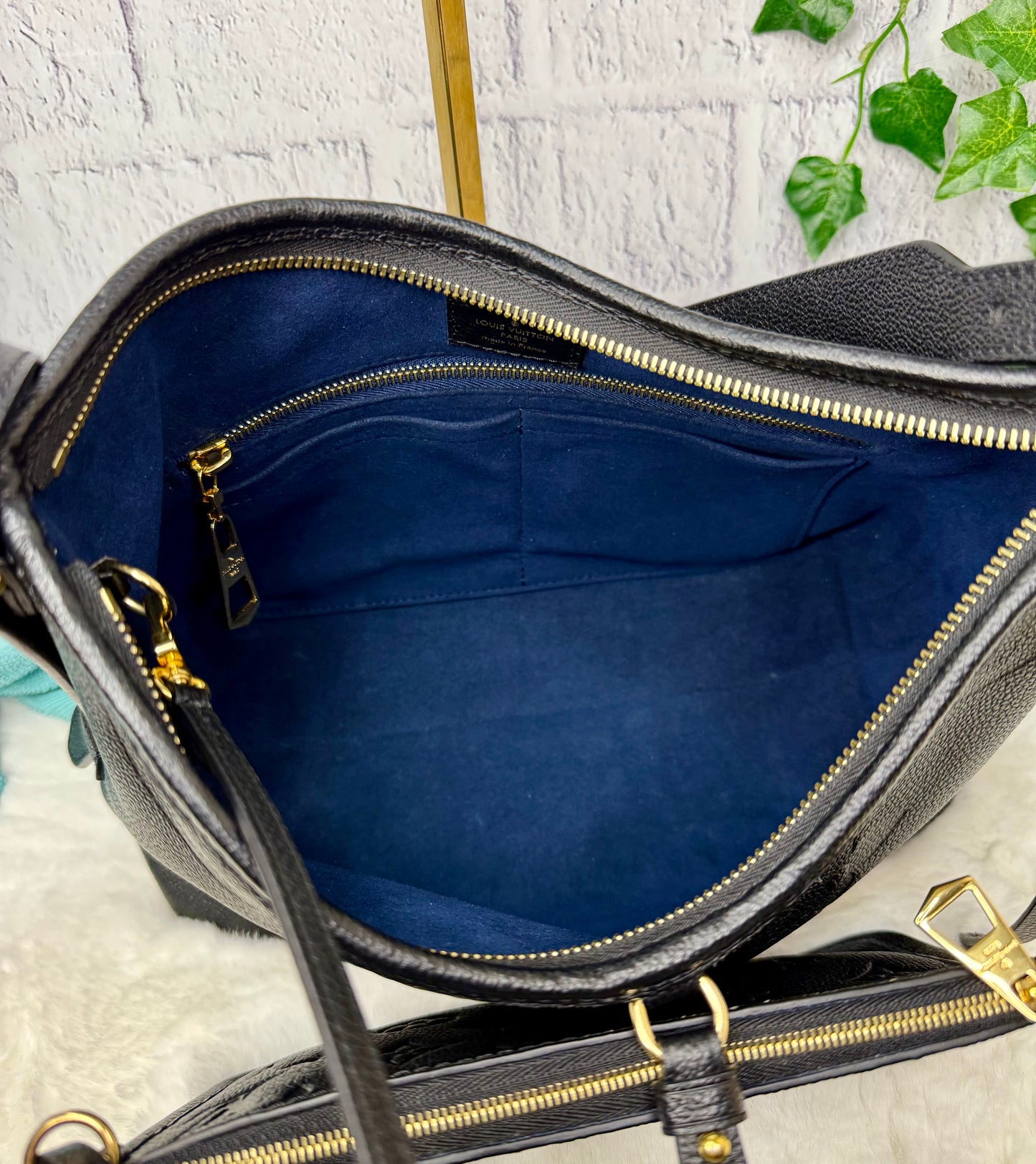 Louis Vuitton Carry All PM Empreinte Noir w/ Pouch