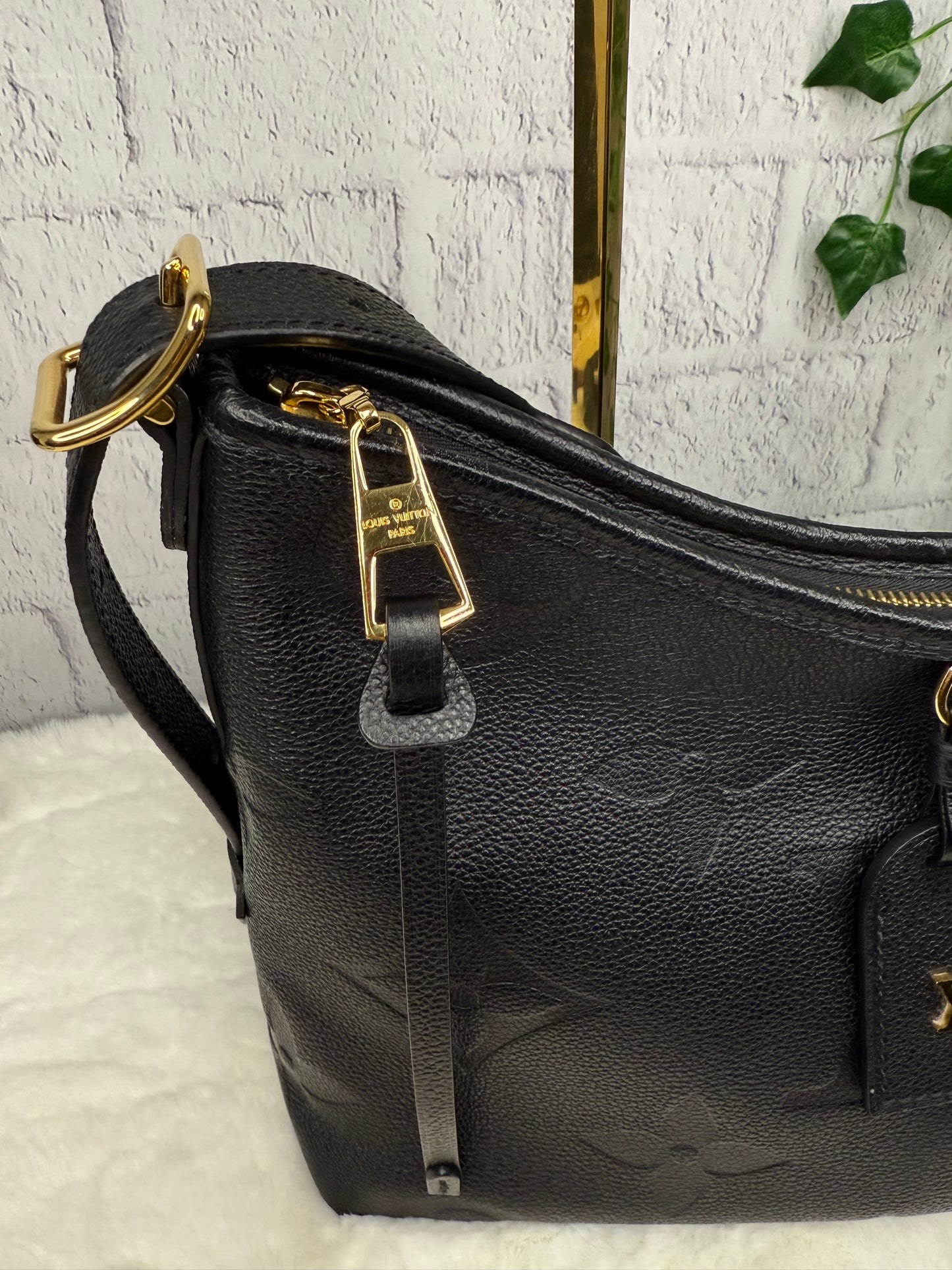 Louis Vuitton Carry All PM Empreinte Noir w/ Pouch