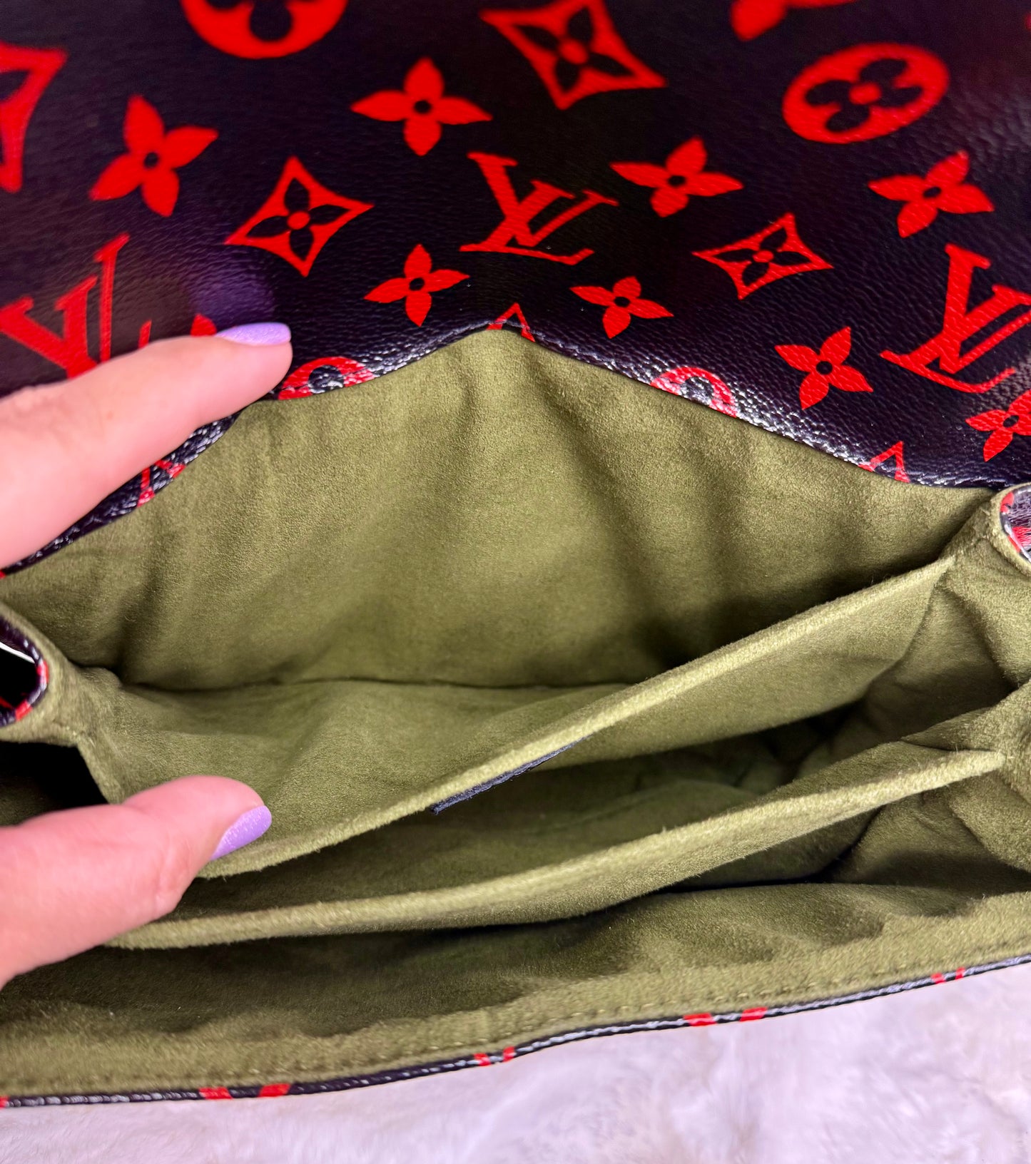 Louis Vuitton Limited Edition Infrarouge Pochette Métis