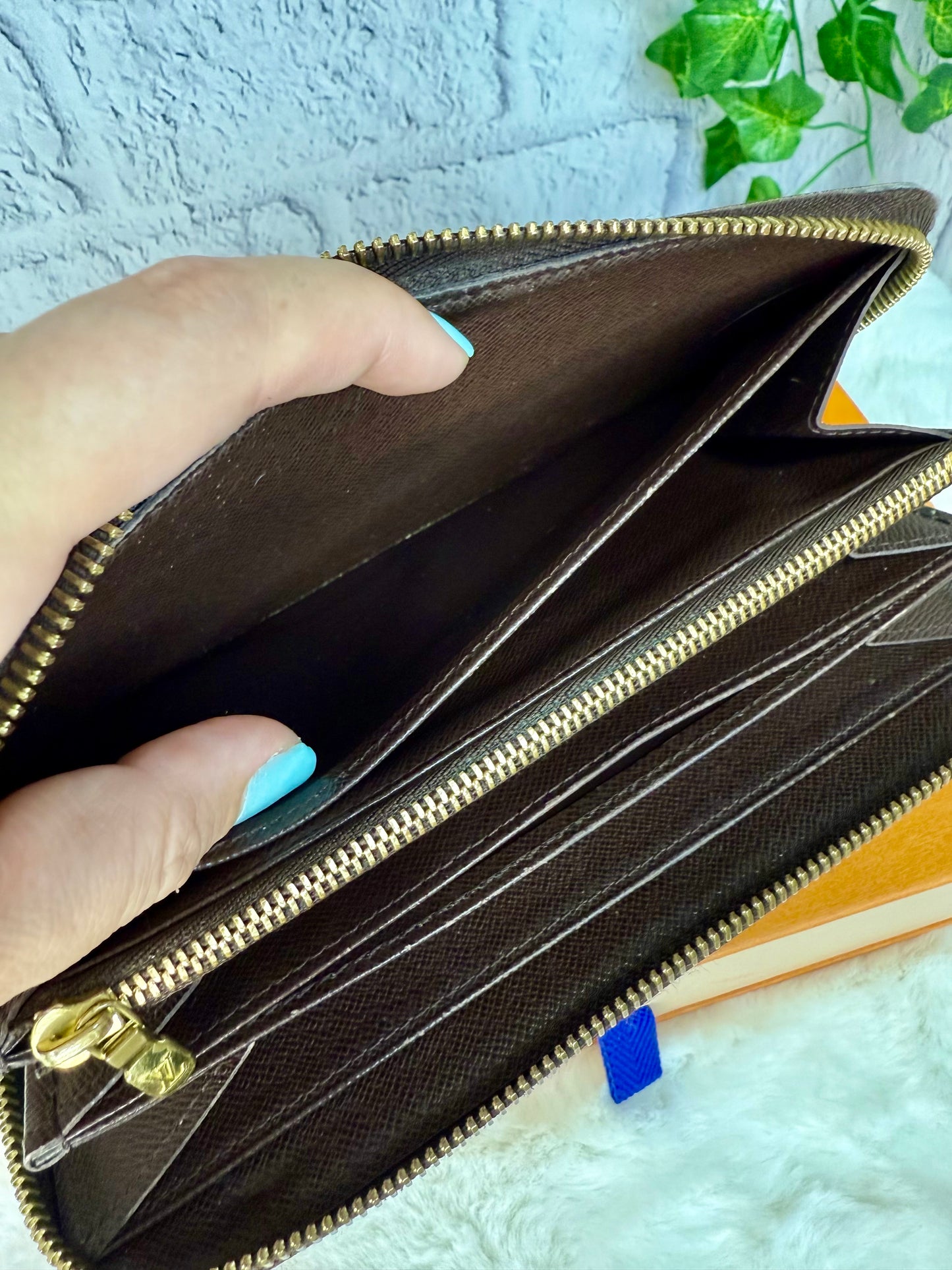 Louis Vuitton Damier Ebene Long Zippy Wallet