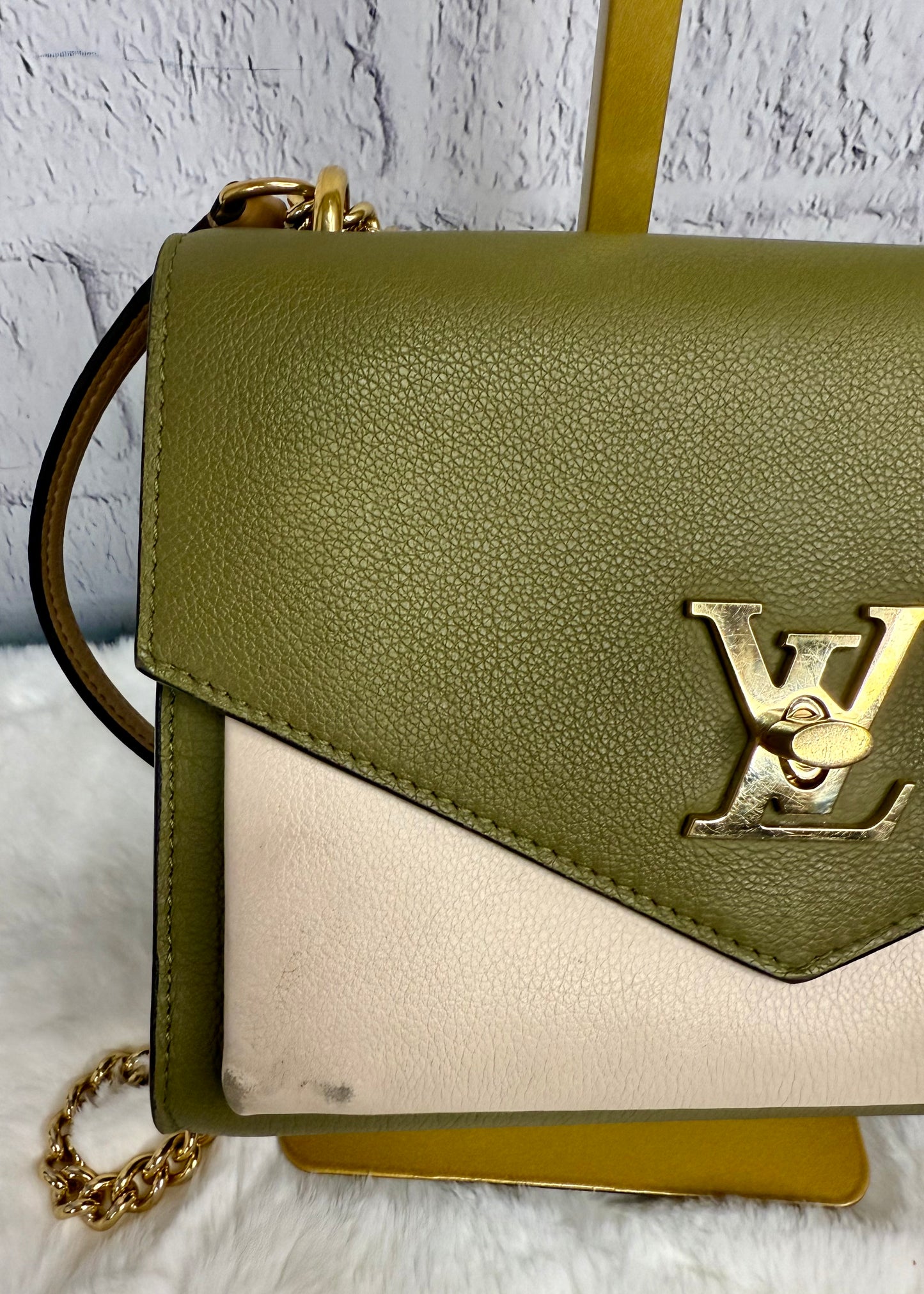 Louis Vuitton MyLockMe Chain Bag
